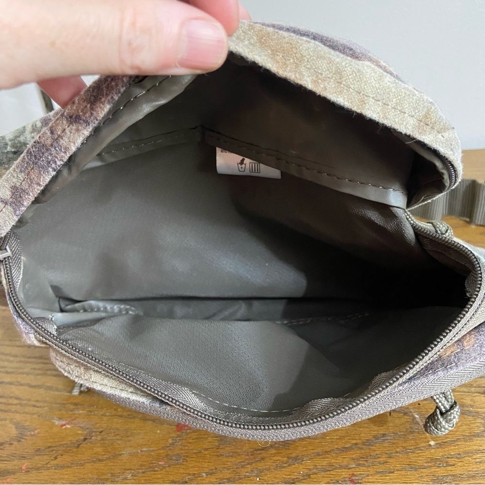 Fieldline Camo Hunting Waist Belt Bag Fanny Pack Waist Pack Adjustable - Picture 4 of 6